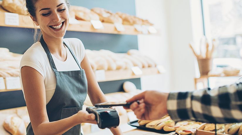 Sprzedawcy mogą korzystać z terminali płatniczych za darmo